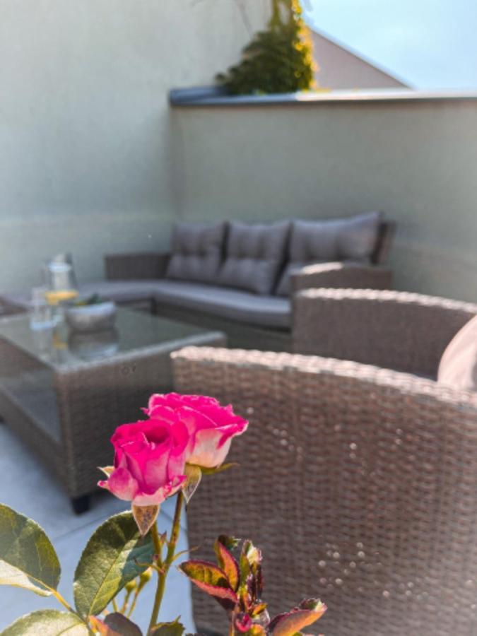 Apartman Niklan Rožnov pod Radhoštěm Exterior foto